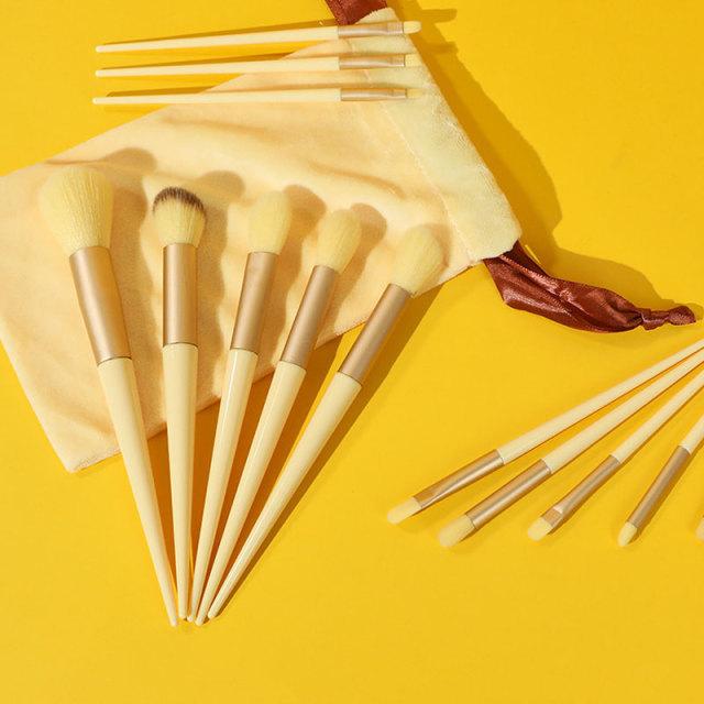 13-teiliges professionelles Make-up-Pinsel-Set für Schönheitspulver, superweich, Rougepinsel, Foundation, Concealer, Schönheits-Make-up-Pinsel, Kosmetik 13PCS gelb