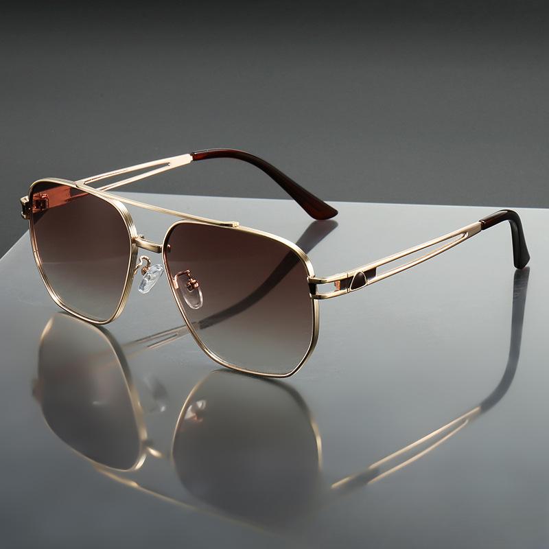Hochwertige Sonnenbrillen für Herren aus Metall, modische und trendige Autofahrer- und UV-Schutz-Sonnenbrillen