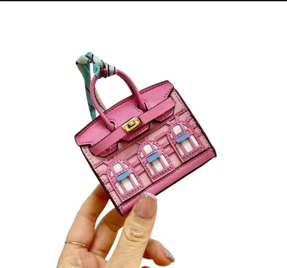 H Home Neue Mini-Anhänger Kleines Haus Platin Tasche Kreative Süße Lippenstift Tasche Kopfhörer Charter Schlüssel Tasche 8x4x9 rosa