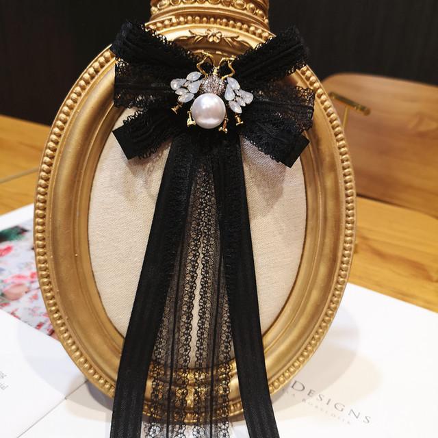Kristallbienen Weiße Spitze Fliege Brosche Band Bowkont Krawatte Hemd Corsage Elegante Broschen Kleidung Frauen Zubehör schwarz