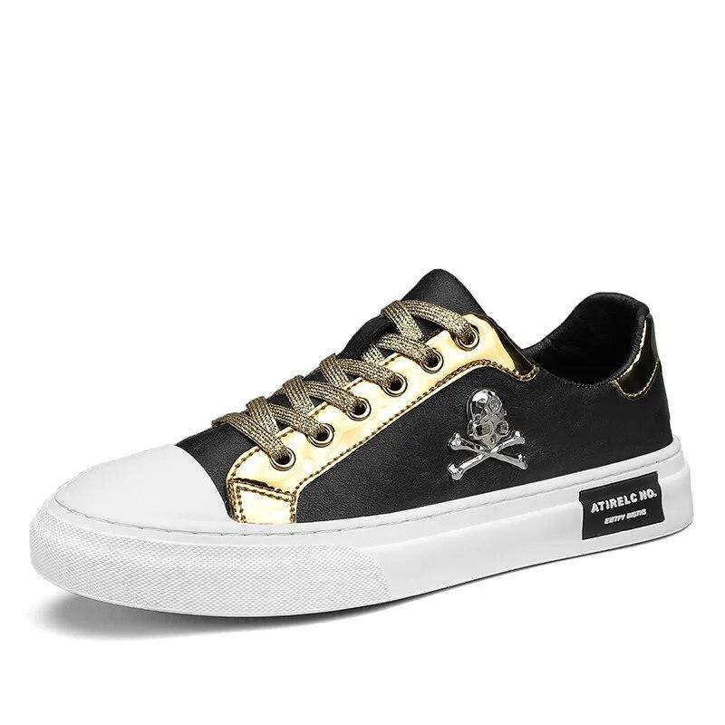 Neue Sommer männer Casual Sport Schuhe leder oberen schädel kleine weiße Schuhe Männer Sport Schuhe einfarbig flache ferse männer schuhe 44