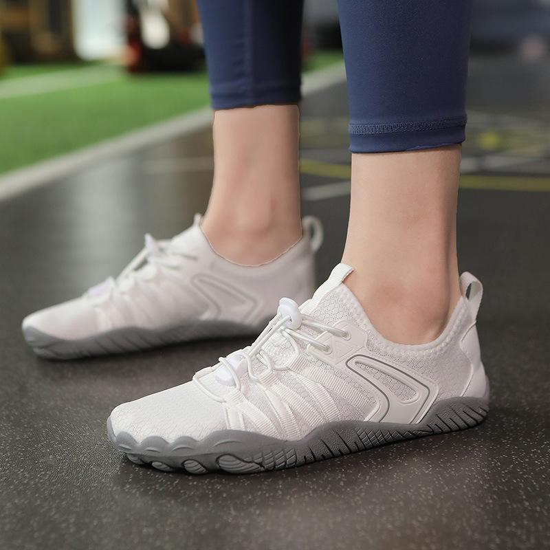 Indoor Fitness Yoga Schuhe, Sport Anti-Rutsch Springseil Springen Übung, Spezielle Weiche Sohle Stoßdämpfend und Geräuschlos Weiblicher Tanz 44 gray