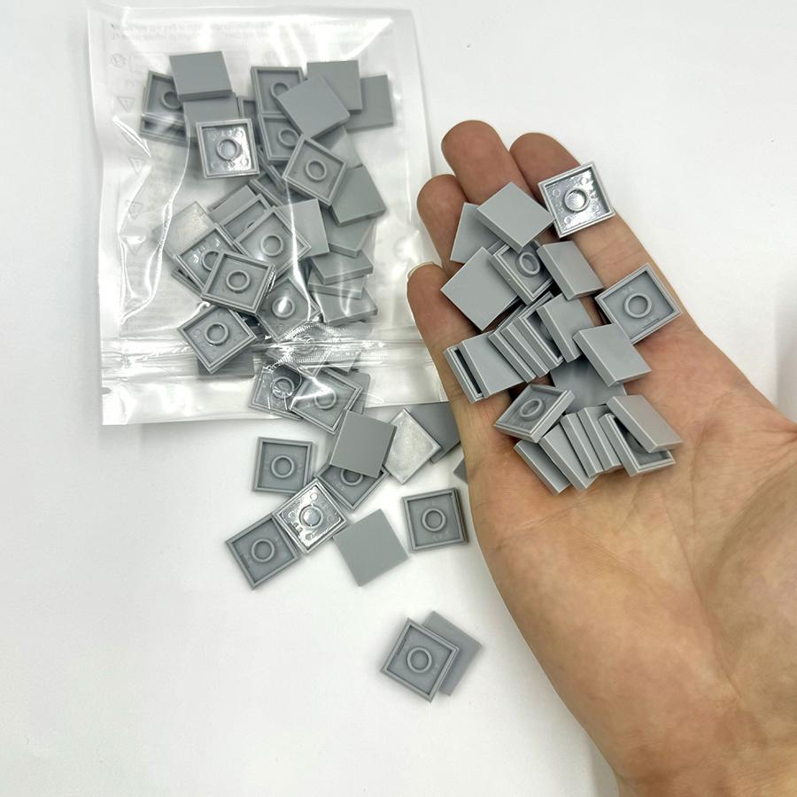 50 stücke DIY Bausteine 2*2 Figur Ziegel Keramik Fliesen 2x2 Pädagogisches Kreative MOC Ziegel 3068 glatte Flache Fliesen Spielzeug gray