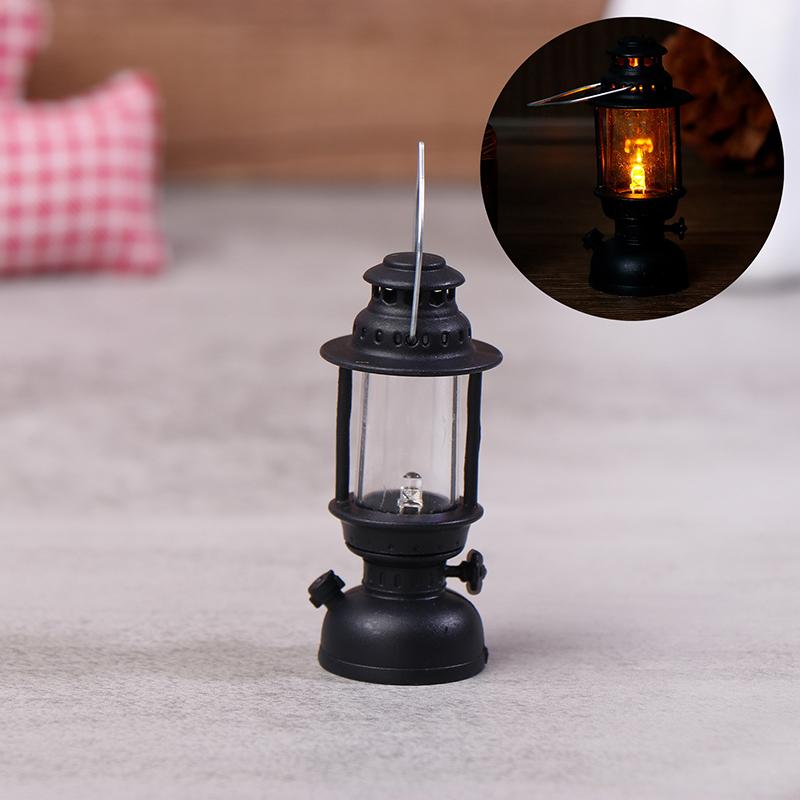 6Cm Mini Led Retro Glowing Pony Laterne Simulation Cande Licht Nachtlicht Puppenhaus Miniatur Kerosin Lampe Wohnkultur Spielzeug