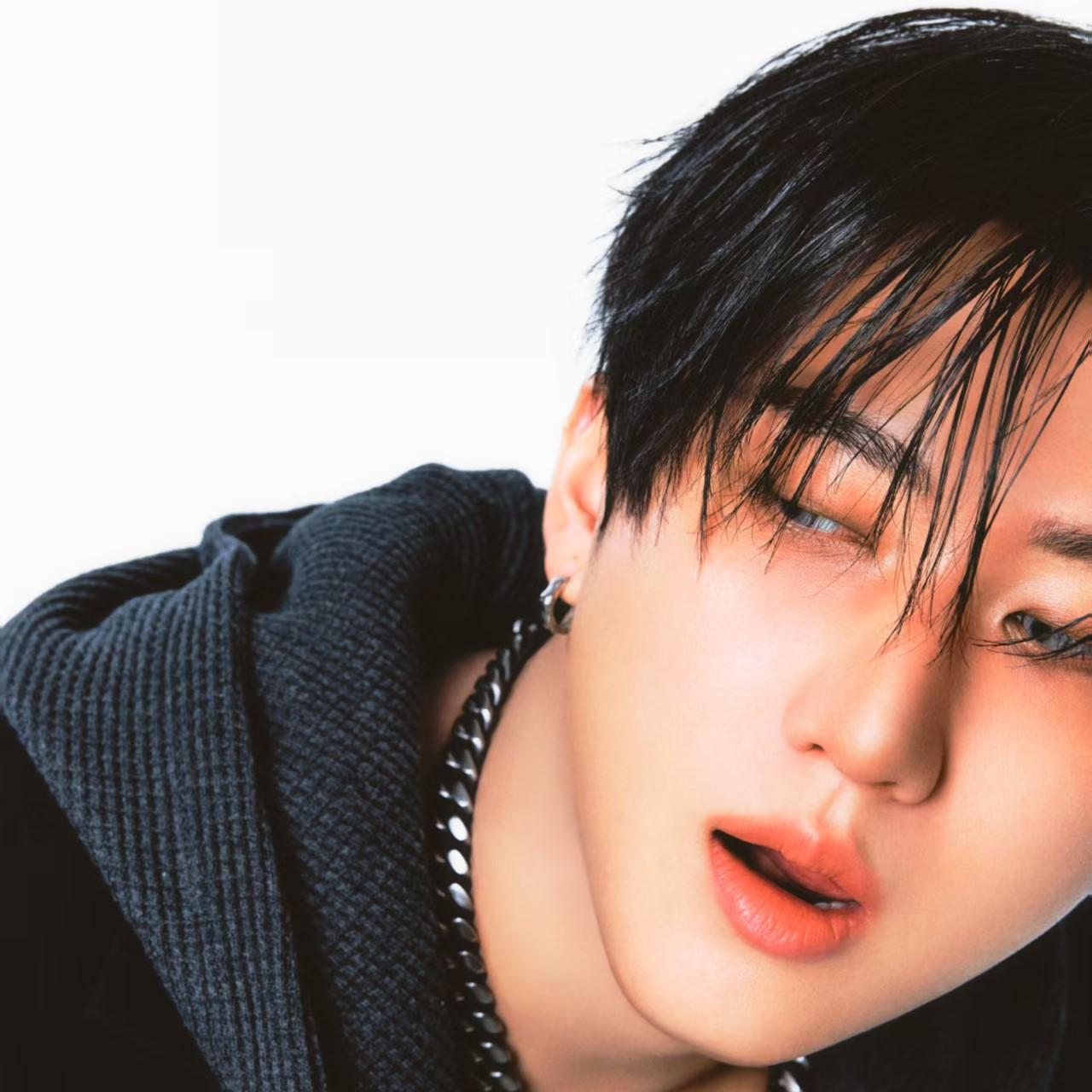 STRAY KIDS - [KARMA] 4. Album AKKORDEON Changbin