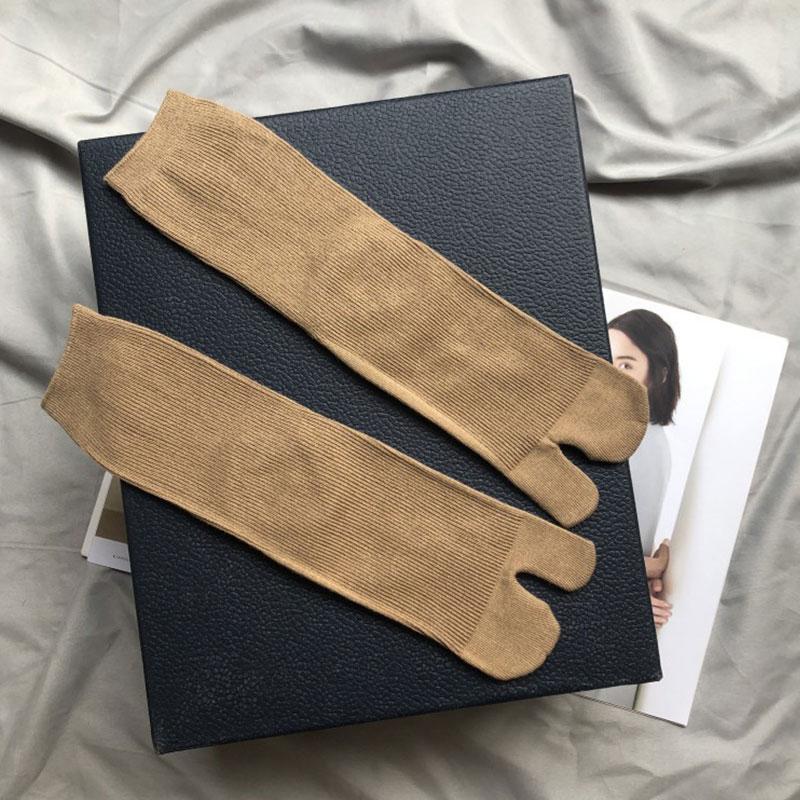 Gekämmte Baumwolle Split Toe Socken Unisex Einfache bequeme Zweizehensocken Japanische Harajuku Herren Damen Tabi Socken khaki