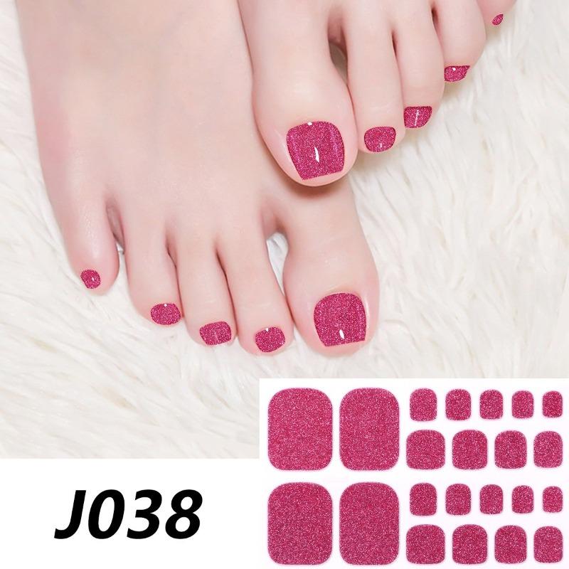 Die neuen Pure Fußaufkleber mit Glitzer sind jetzt für komplettes Schachbrett-Nageldesign erhältlich. J038