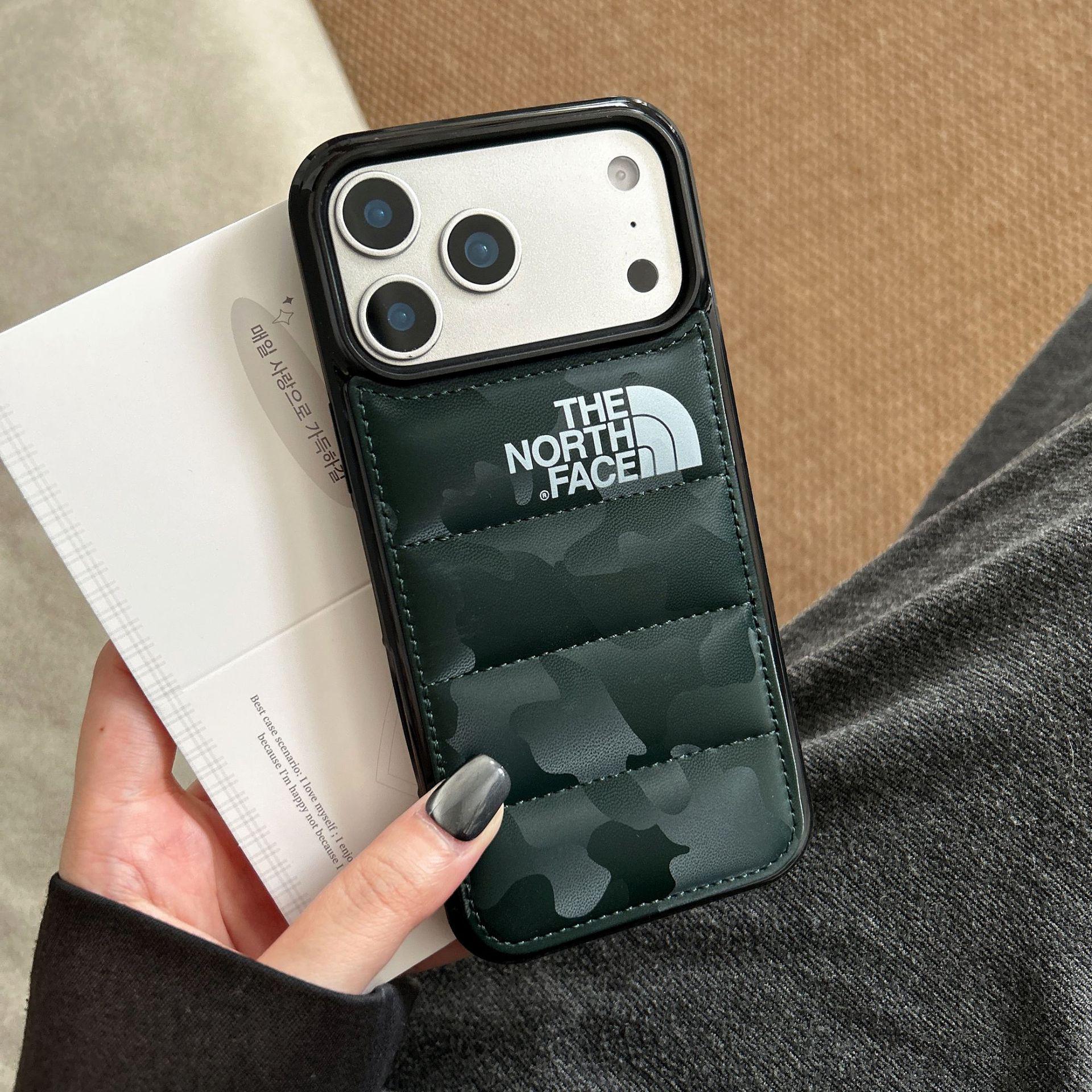 Minimalistische Handyhülle im Graffiti-Stil für iPhone 14 Pro Max, 15 Pro, 16 Pro, 17 Pro Max – stoßfest iPhone 17 Pro grün/Leo-Print