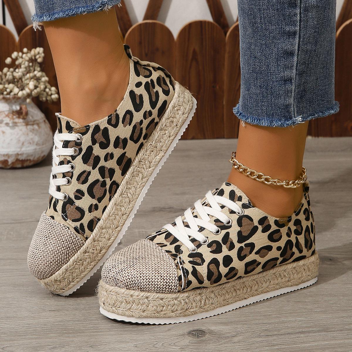 2024 Mode Damen Bedruckte Canvas Schuhe Lässige Damen Anti-Rutsch Vulkanisierte Plateau-Sneaker Damen Sommer Plateau Walking Flats 39 leopard print