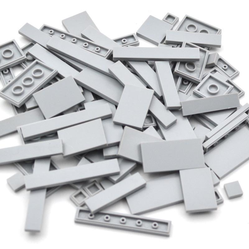 150 STÜCKE DIY Modell Glatte Dünne Bausteine MOC Mehrfarben Spielzeugteile Großfiguren Flache Fliesen Steine Pädagogisches Kinderspielzeug licht grau