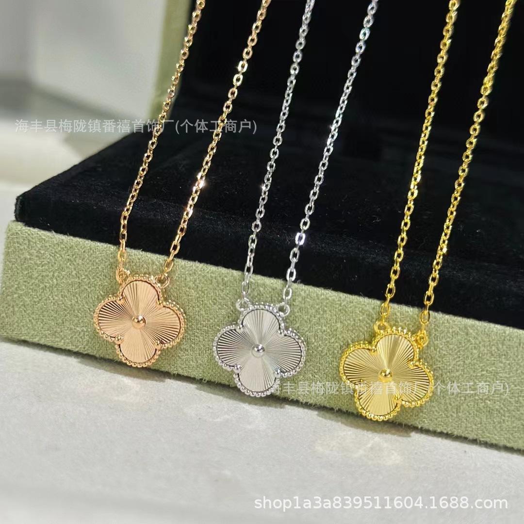 Vierblättrige Kleeblatt Goldkette - Modische Laser-Gravierte Schlüsselbein Kette Bestseller Laser Necklace - Platinum