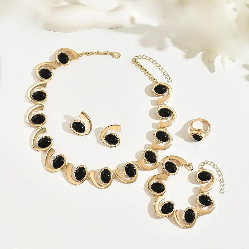 4 Stück/Set Silber Damen Mode einfache Halskette Ohrringe Armband Ring Set gold