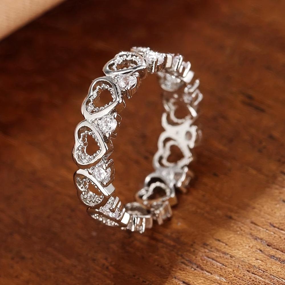 Hohle Herzen Fingerringe für Frauen Goldfarbe Erhältlich Tägliches Tragen Exquisite weibliche Accessoires Mädchen Geschenk Modeschmuck 9 silber