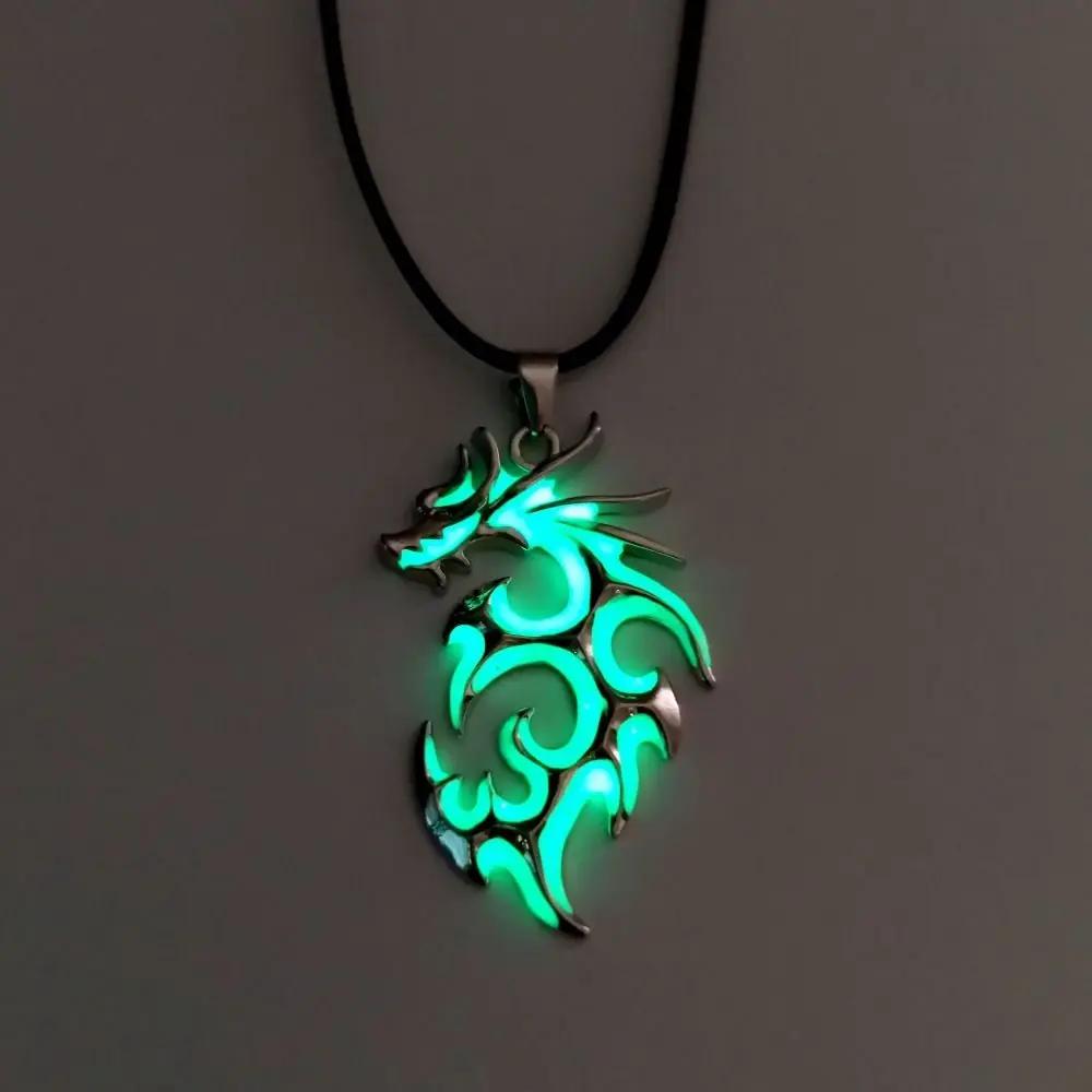 1PC Glowing In The Dark Drachen Anhänger Halskette Mondstein Leuchtende Drachen Halskette Vintage Punk Blinkende Halskette Männer Junge Geschenke black