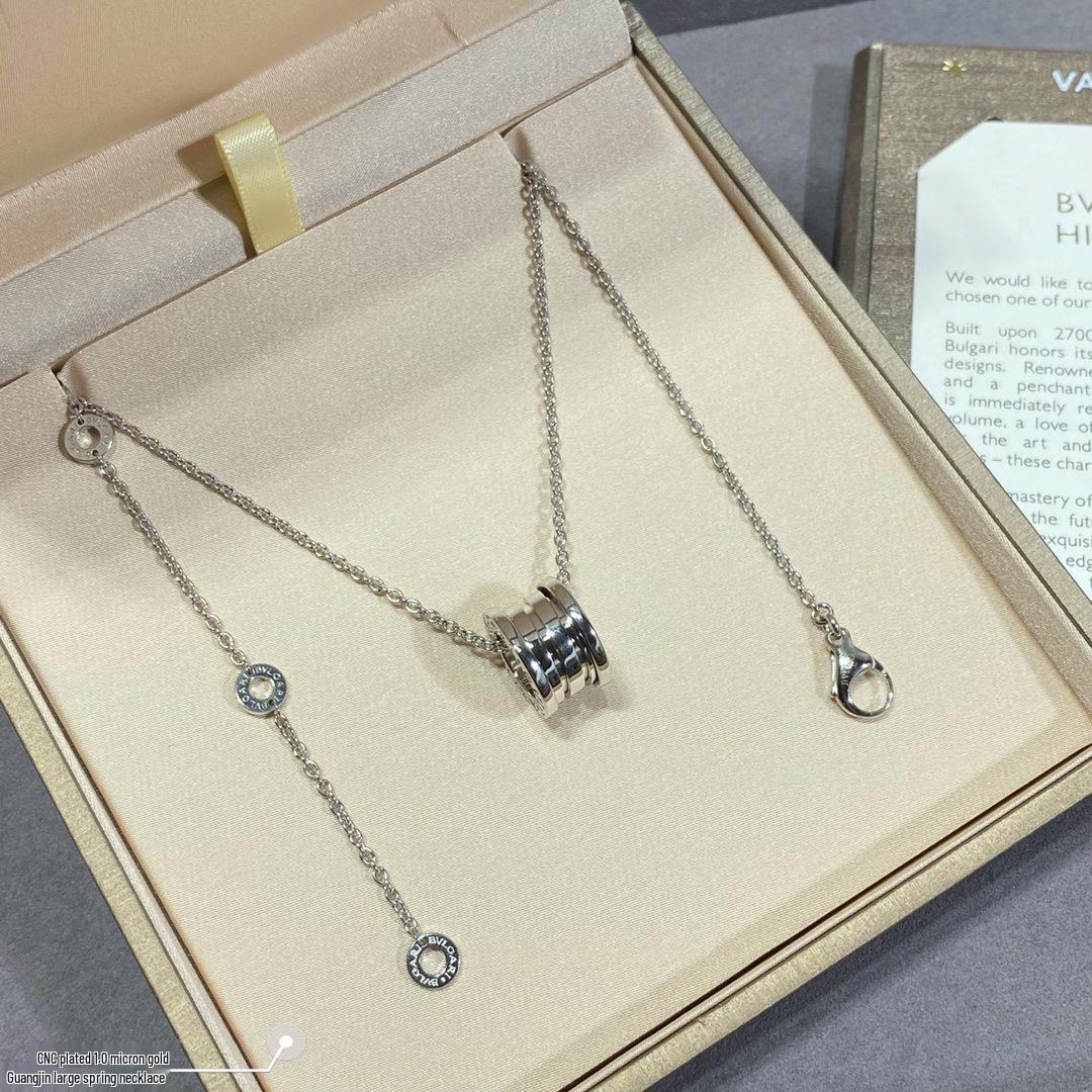 V Gold High Version Baojia Frühlingskette, Klassische Keramikkette „Kleiner roter Mann“, 18 Karat vergoldete Damenkette weißgold