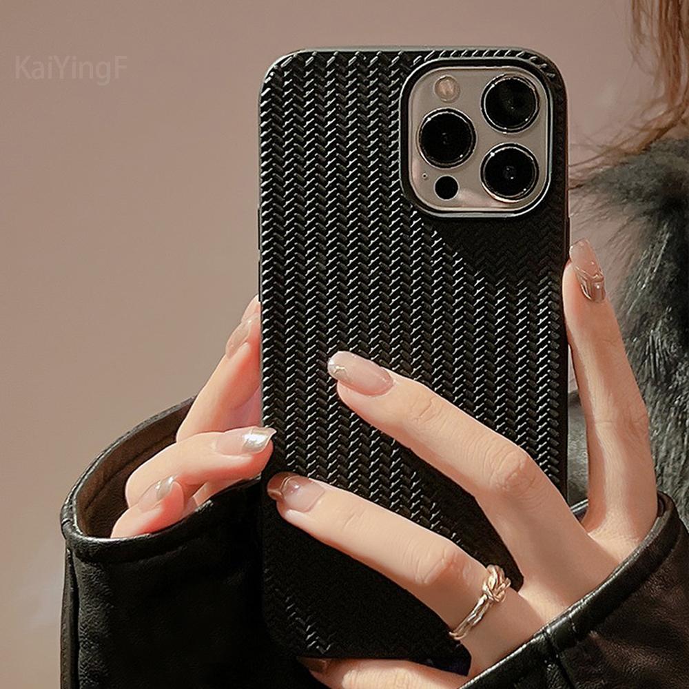 Luxuriöse Strickmuster-Hülle für iPhone 11 12 13 14 15 16 Pro Max X Xs XR Max Plus Bumper Weiche Silikon-Handyhüllen Abdeckung For iPhone 12 Pro