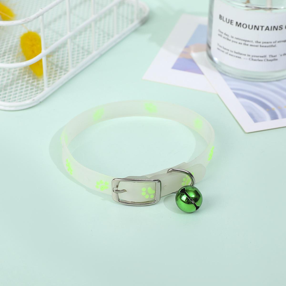 Leuchtende Katzenhalskette, leuchtendes Katzenhalsband für kleine Hunde und Katzen, Anti-Verlust-Katzenglockenhalsband aus fluoreszierendem Silikon, Halsring, Haustier-Katzenzubehör grün