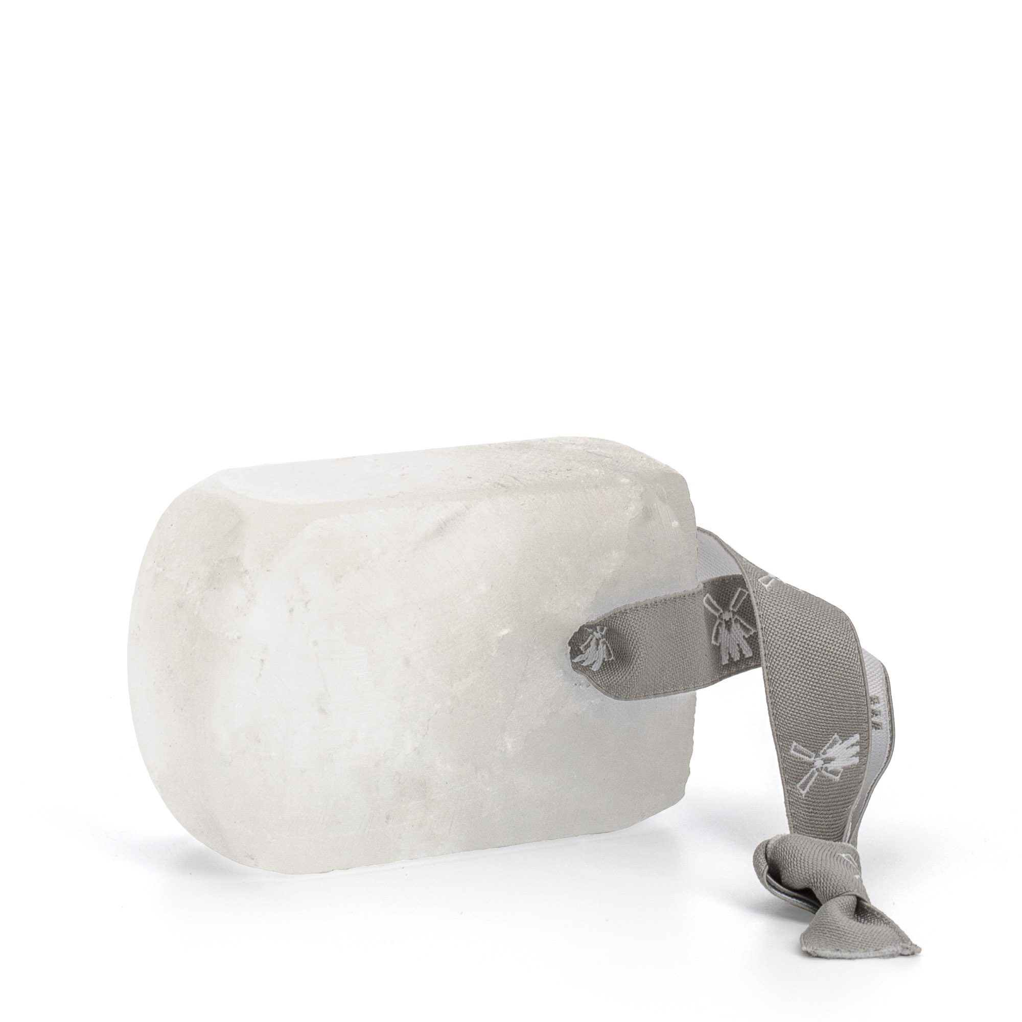 Alaunstein von MÜHLE, mit Kordel Mit dem angefeuchteten Kristall  