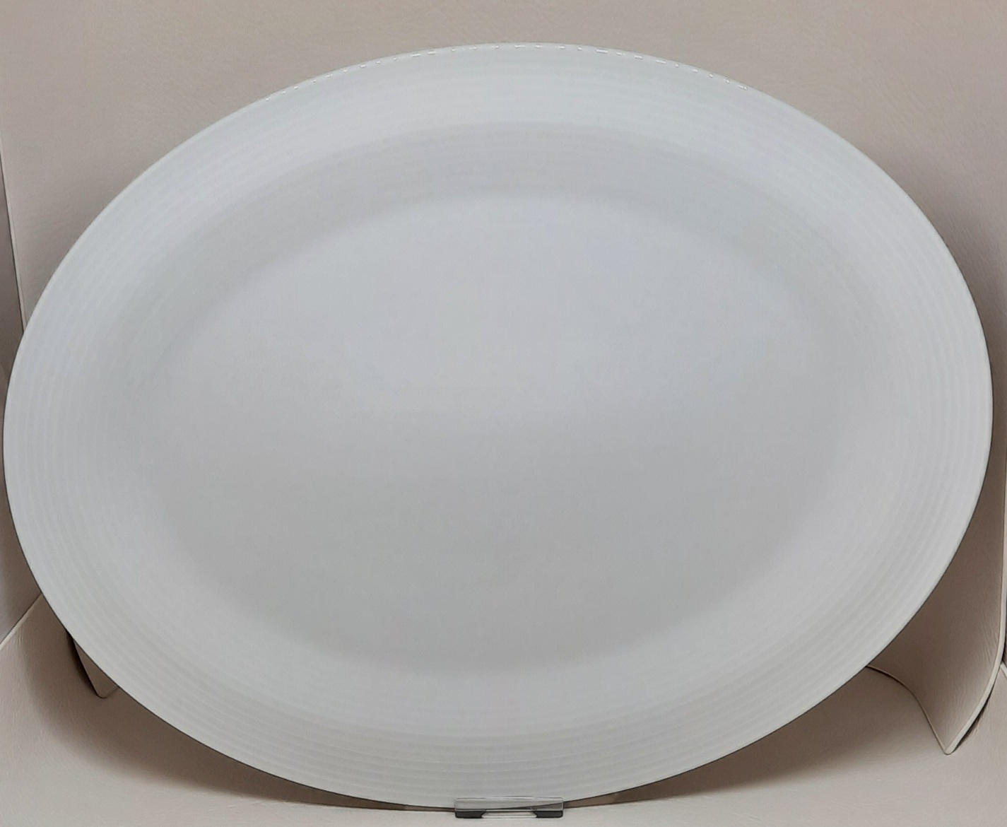 Servierplatte BEAT weiß 35x28 cm Porzellan 