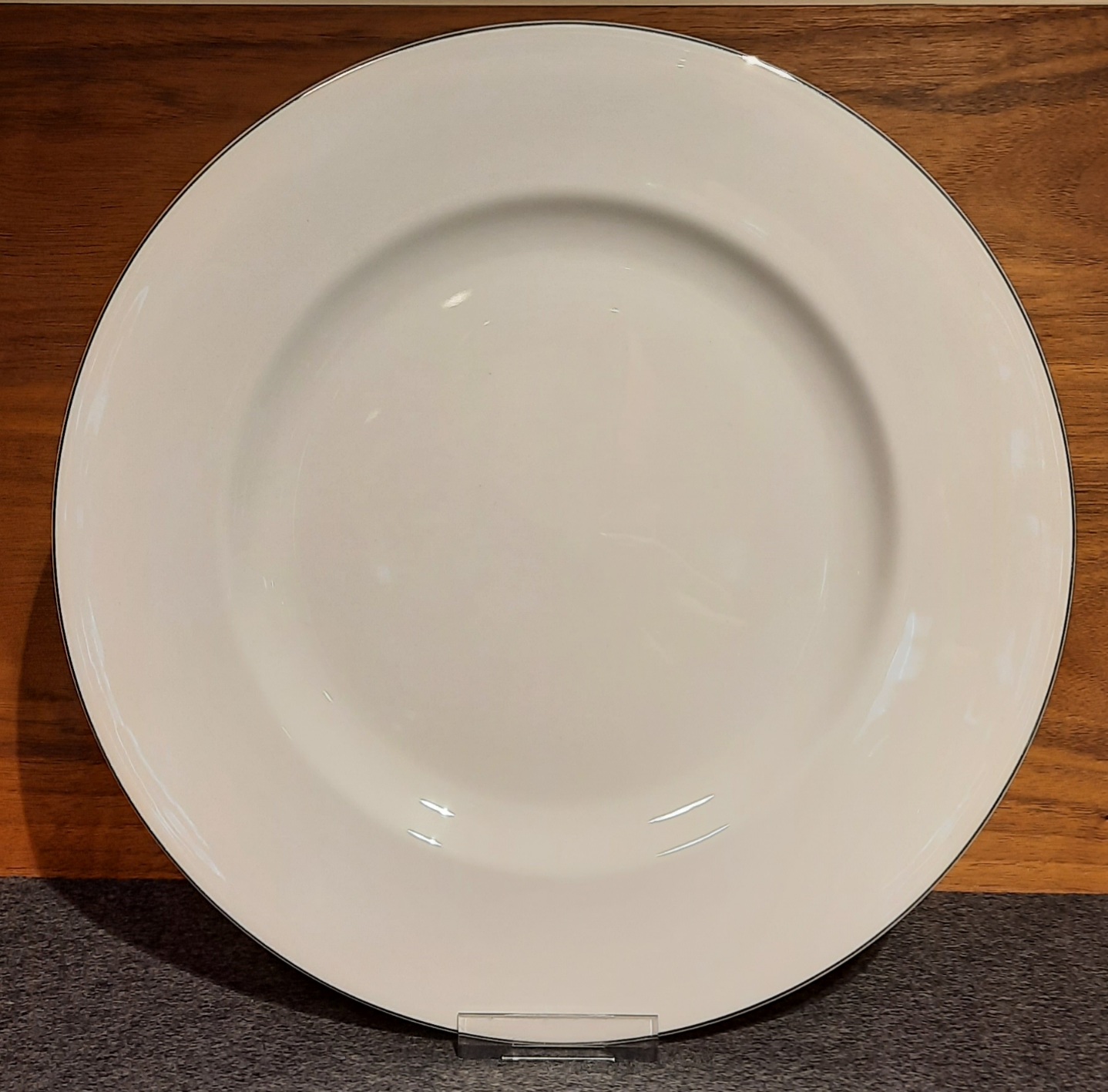 Teller flach 28 cm Platin Line