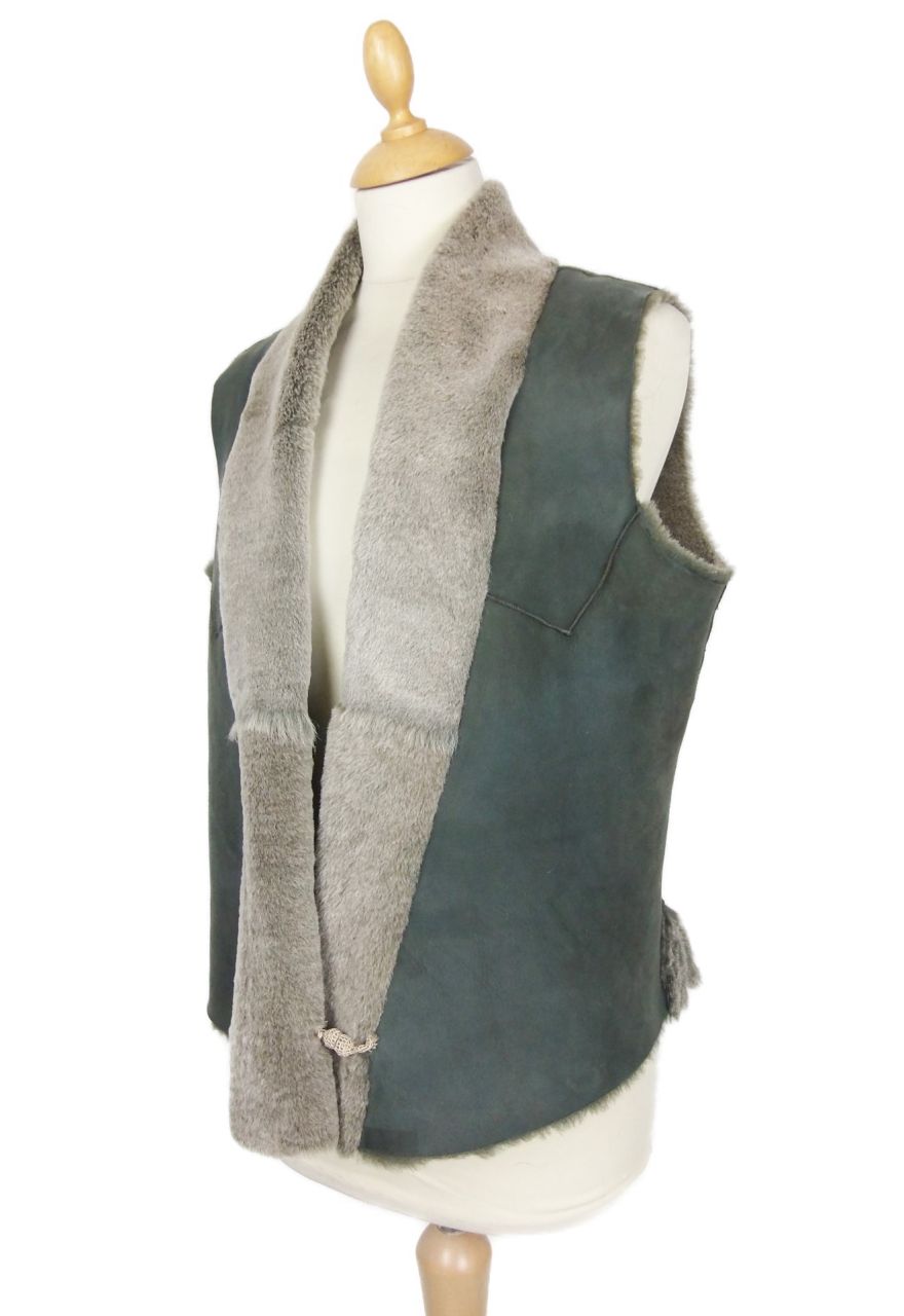 Damen Lammfellweste,grün, kurze Weste mit Fellkragen, Gr.:40 