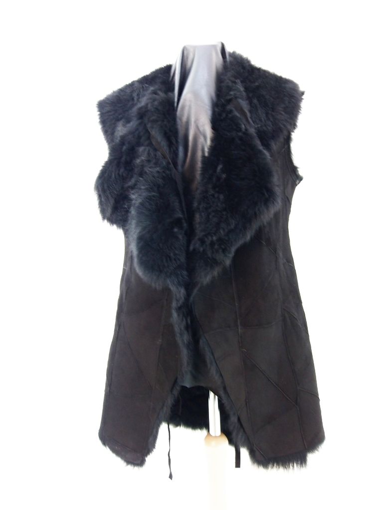 extra lange Weste aus Toscanalammfell, Schwarz 34