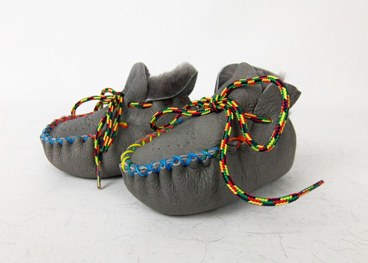 Baby Schuhchen aus Lammfell Grau