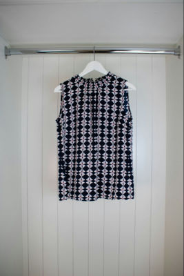 Betty Barclay Bluse Kurz ohne Arm - 46