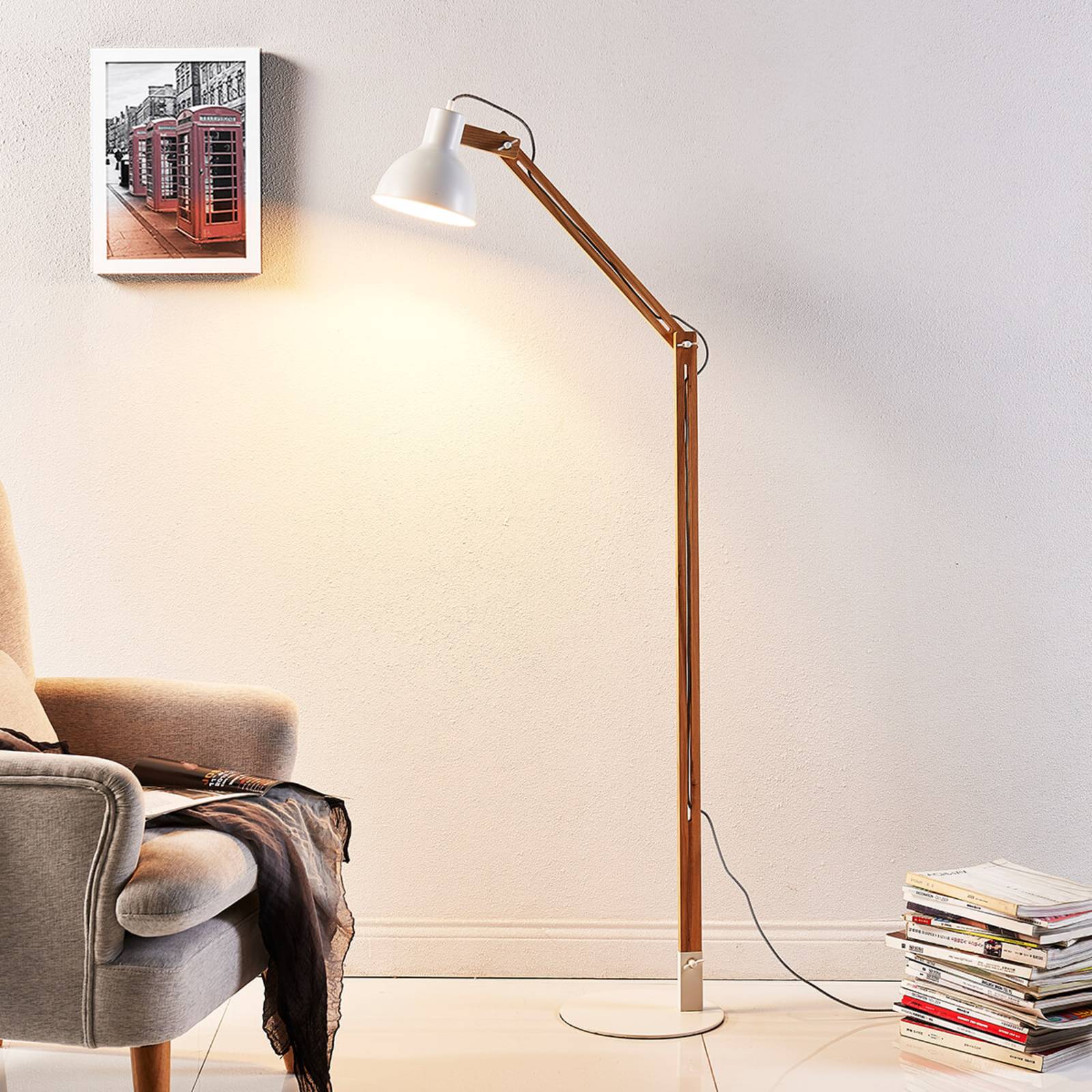 Lindby Stehlampe Shivanja, Holz, verstellbar, 146 cm, E27