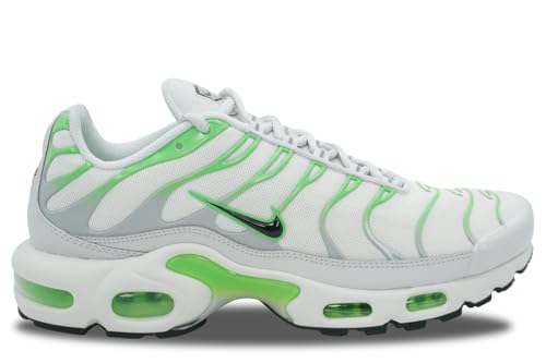 NIKE Air Max Plus Green Strike