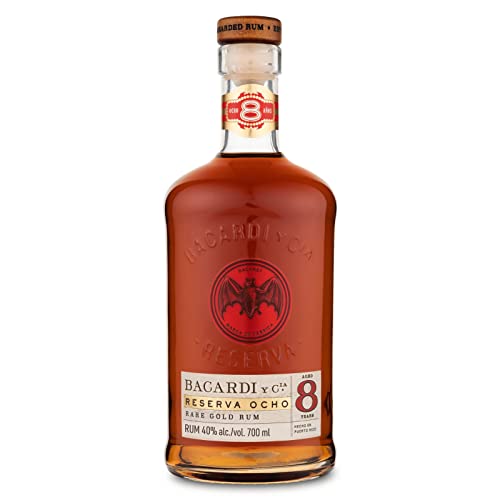 BACARDÍ Reserva 8 Jahre alter Premium Caribbean Rum, 40% Vol., 70 cl/700 ml, im Eichenfass gereifter Karibik-Rum, 8 Jahre unter karibischer Sonne gelagert, ideal als Geschenk