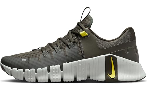 NIKE Herren Free Metcon 5 Sneaker, Sequoia/HIGH Voltage-Light Silver, 43 EU