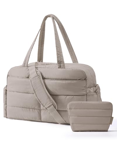 bagsmart Reisetasche Sporttasche Damen, 31L Wasserabweisend Puffer Wickeltasche Handgepäck Tasche Weekender Bag Gesteppt mit Kosmetiktasche, Kliniktasche Geburt für Gym, Fitness, Arbeit, Kamel