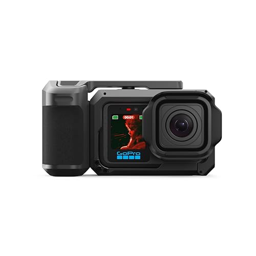 GoPro Mission 1 PRO Grip Edition – Enthält Mission 1 PRO Kamera, Point-and-Shoot-Griff, einen wiederaufladbaren Enduro 2 Akku, abnehmbare Gegenlichtblende und eine Tragetasche