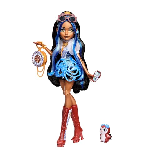 Monster High Puppe, Robecca Steam in Blauer Bluse und schwarzen Shorts mit Haustier Pinguin Captain Penny und 7 Zubehörteilen wie Flugbrille und Handtasche, JMB81