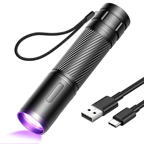 GEARLITE Wiederaufladbar LED UV Schwarzlicht Zoombar Taschenlampe, Leicht Mini UV Lampe Ultraviolettes Licht mit 395nm Robust Wasserfest für Bernsteinsuche Geocaching Heimtierurindetektoren Falschgeld