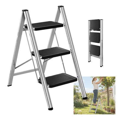 Klappbare 3-Stufen-Leiter, kompakt, aus robustem Stahl mit rutschfesten, Breiten Trittflächen, 150 kg Tragkraft, ansprechendes, modernes Design für den Innenbereich