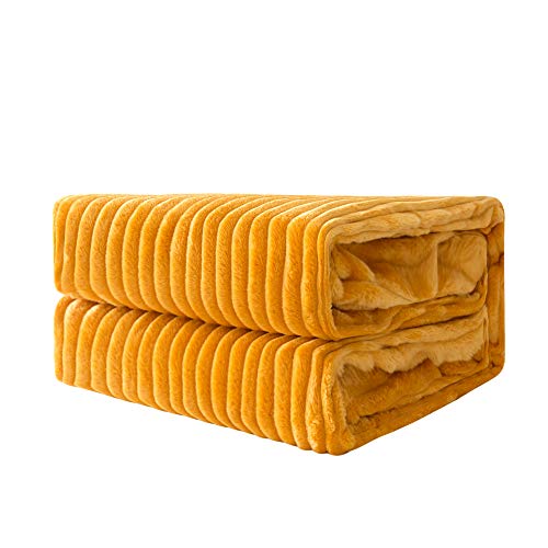 MIULEE Kuscheldecke Fleecedecke Flanell Decke Pompoms Einfarbig Wohndecken Couchdecke Flauschig Überwurf Mikrofaser Tagesdecke Sofadecke Blanket Für Bett Sofa Schlafzimmer Büro 125x150 cm Orangegelb