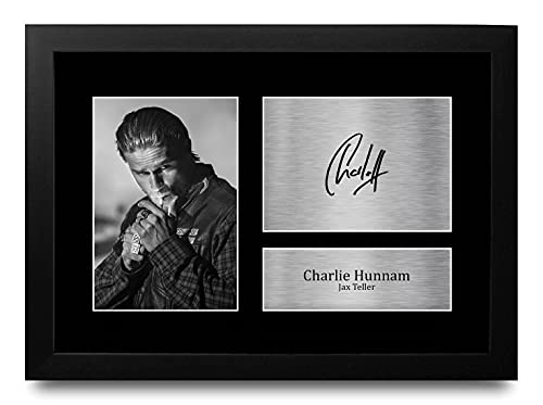 HWC Trading FR A4 Charlie Hunnam Sons of Anarchy Jax Teller Geschenke Gedruckt Signiert Autogramm Bild Für Fernsehshow Fans - A4 Framed