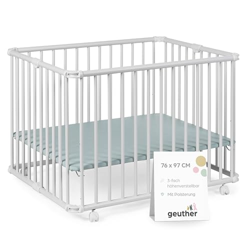 Geuther Laufstall Lucilee | Baby Laufgitter 76x97 cm aus Buchenholz – 3-fach höhenverstellbar ohne Werkzeug | TÜV Rheinland geprüft | klappbar & mobil auf Rollen | Made in Germany | Playpen Weiß