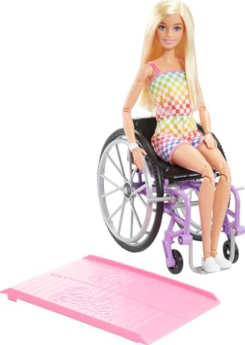 Barbie Fashionista-Puppe, im Rollstuhl mit blonden Haaren und Regenbogen-Jumpsuit, Rollstuhl und Rampe, Puppe inklusive, Geschenk für Kinder, Spielzeug ab 3 Jahre,HJT13