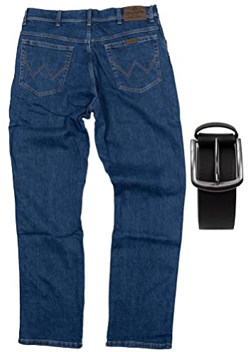 Regular Fit Wrangler Stretch Herren Jeans inkl. Texas Gürtel (Darkstone, W40/L30)