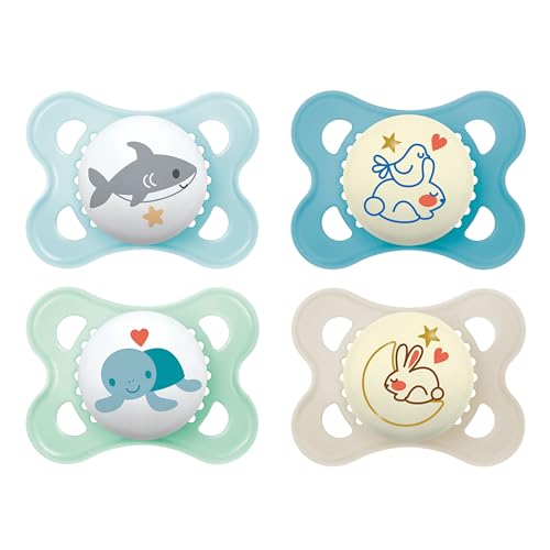 MAM Original Day & Night Matt Schnuller | 0-6 Monate | Schnuller-Set für Neugeborene | 94% Akzeptanz | beugt Zahnfehlstellungen vor | mit Zahnmedizinern entwickelt |SkinSoft Silikon|Hai/Hase | 4 Stück