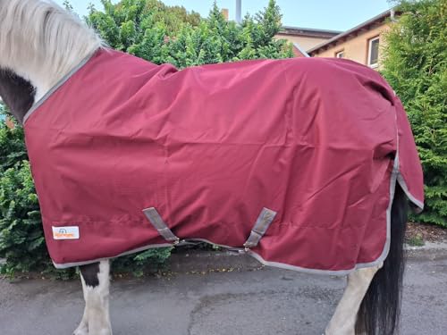 Marengos by Bucas - Weidedecke Freedom Turnout 600D – Winter- & Regendecke – wasserdichte Pferdedecke mit Innenfutter & Kreuzbegurtung – Weinrot/Dunkelblau – 135cm (50g/m² Füllung)