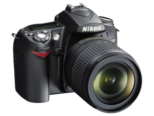 Nikon D90 + AF-S DX Nikkor 18 – 105 mm VR + 4 GB SD Card Digitale Spiegelreflexkamera Kamera 12.9 Megapixel, Zoom 5.8 x schwarz