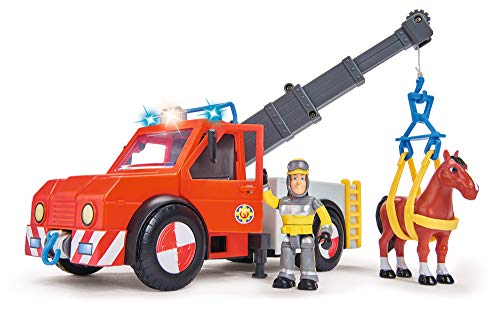 Simba 109258280 - Feuerwehrmann Sam Phoenix mit Figur und Pferd, 23cm, Mit Sam Figur und Pferd, Ausfahrbarer Kran, Mit Blaulicht