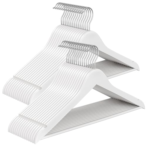 SONGMICS Kleiderbügel Holz, 30er Set, Holzbügel schlank, Bügel, platzsparend, Hosenbügel, 360° drehbarer Haken, Birkenholz, für Träger und Jacken, wolkenweiß CRW030W02