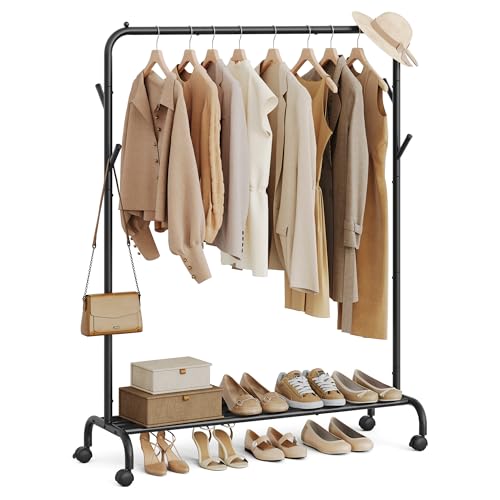 SONGMICS Kleiderständer auf Rollen, Kleiderstange, Garderobenstange, Garderobenständer aus Stahlrohren, bis 50 kg belastbar, 103,5 cm breit, multifunktionale Aufbewahrung, schwarz HSR131B01