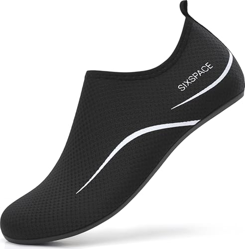 Sixspace Herren Damen Badeschuhe Wasserschuhe Aquaschuhe Strandschuhe Schnell Trocknend Slip on Breathable Schwimmschuhe Surfschuhe für Beach Pool Surfen Yoga 487 Schwarz 43 EU