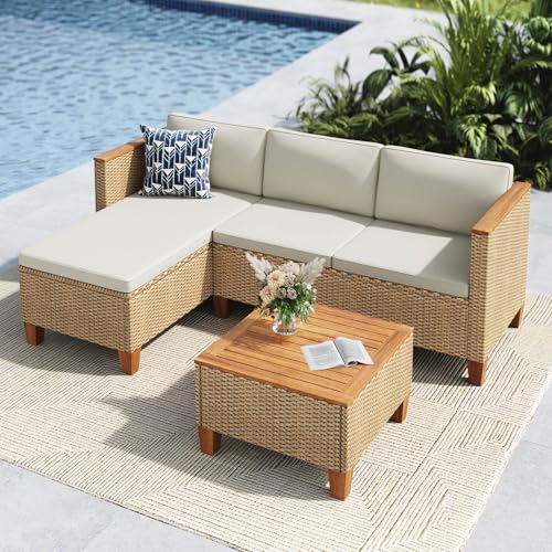 MFSTUDIO 3-Teilig Rattan Gartenmöbel Set mit Beigen Kissen für 4 Personen, Kleines L-Förmiges Outdoor Sofa mit Holztisch, Gartenlounge Set Outdoor für Terrasse, Balkon